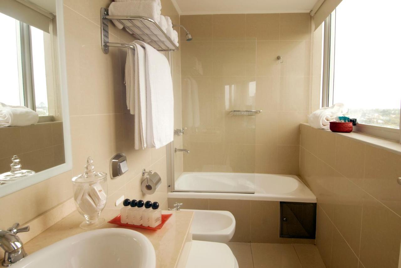 Plaza Suites Campana Luaran gambar