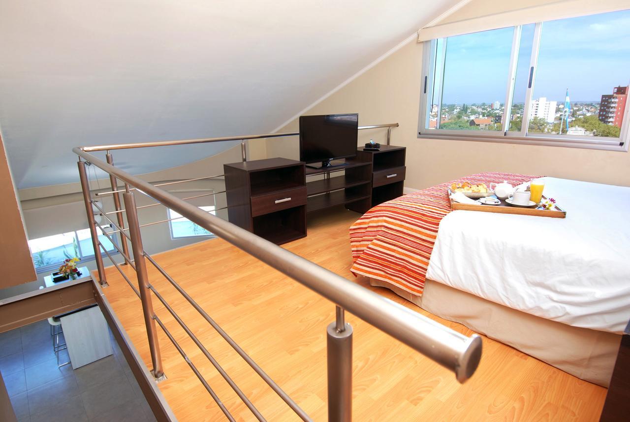 Plaza Suites Campana Luaran gambar