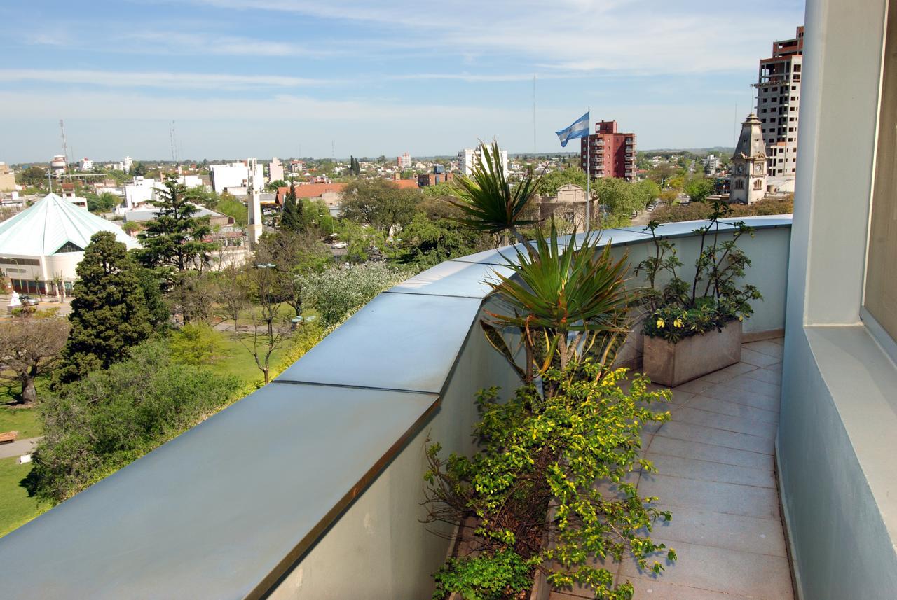 Plaza Suites Campana Luaran gambar