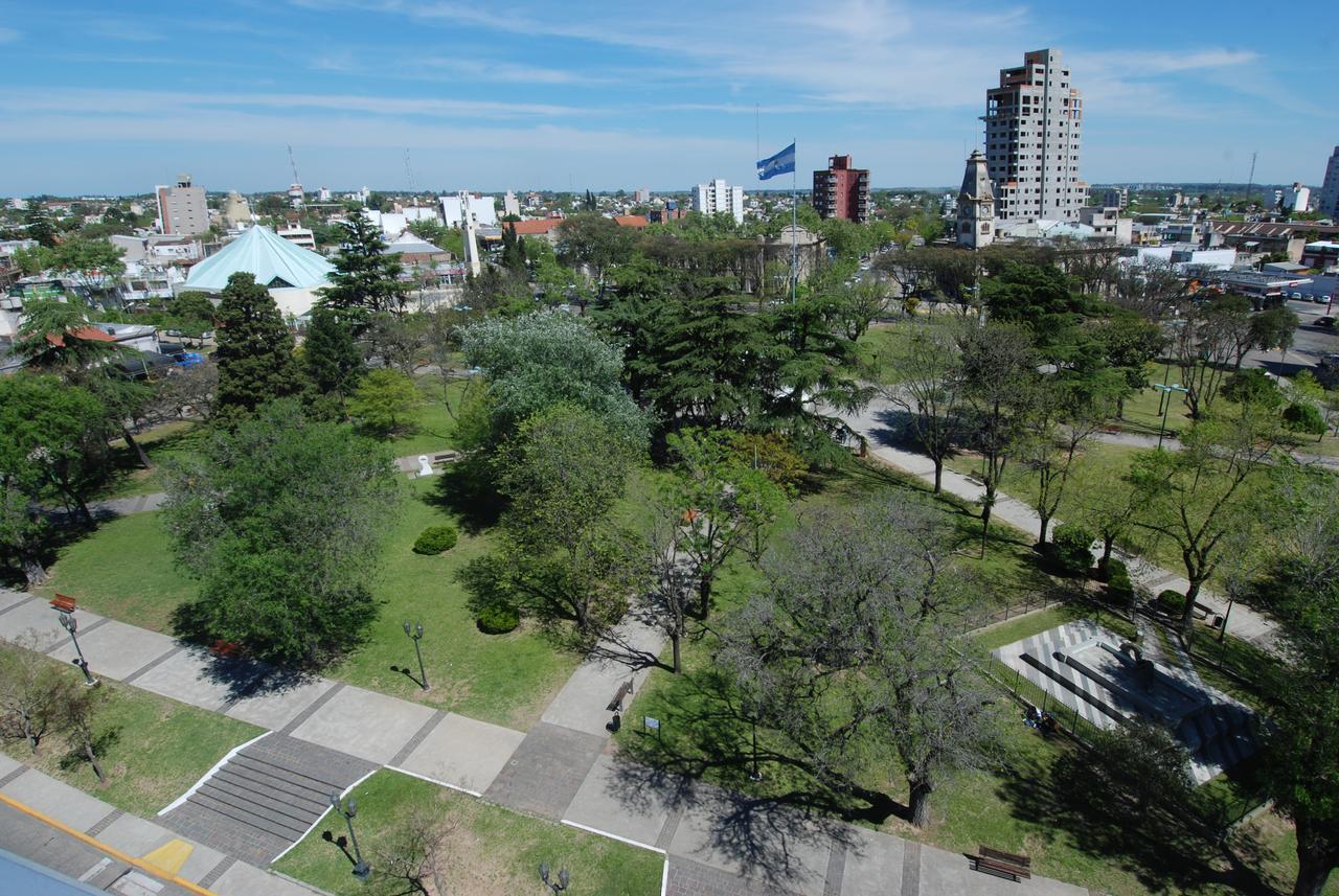 Plaza Suites Campana Luaran gambar