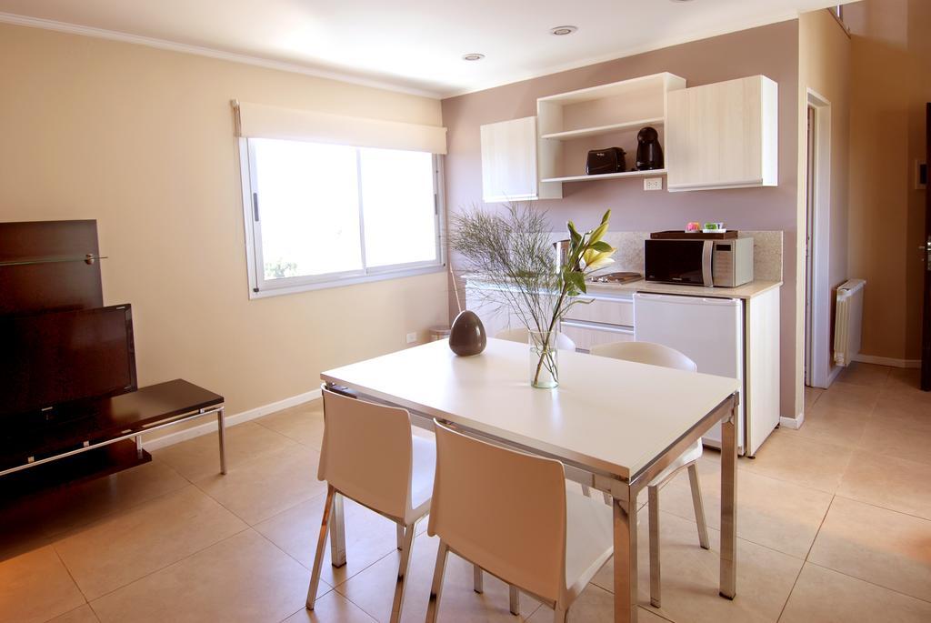 Plaza Suites Campana Luaran gambar